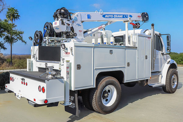 Freightliner Crane Body - WO 217008